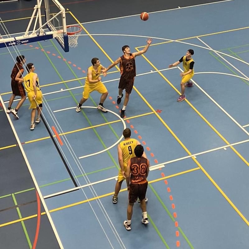 Liga basketbalu ve Sportovní hale Kbely
